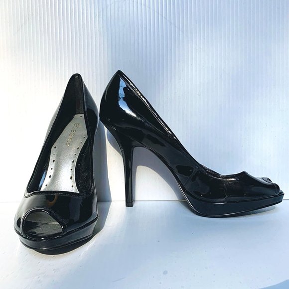 BCBGirls black, Patent Leather Heels 7.5 - Picture 2 of 8